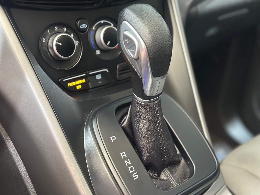 2016 Ford Escape Image 18