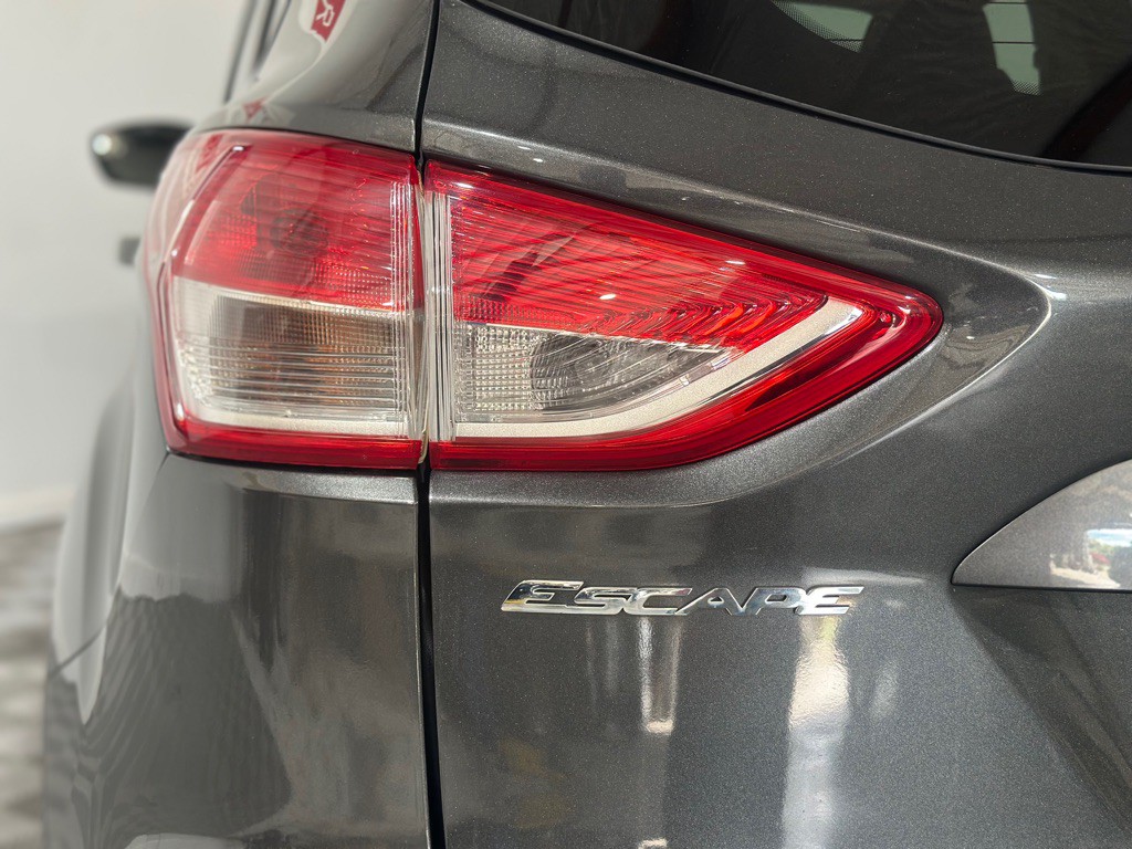 2016 Ford Escape Image 31