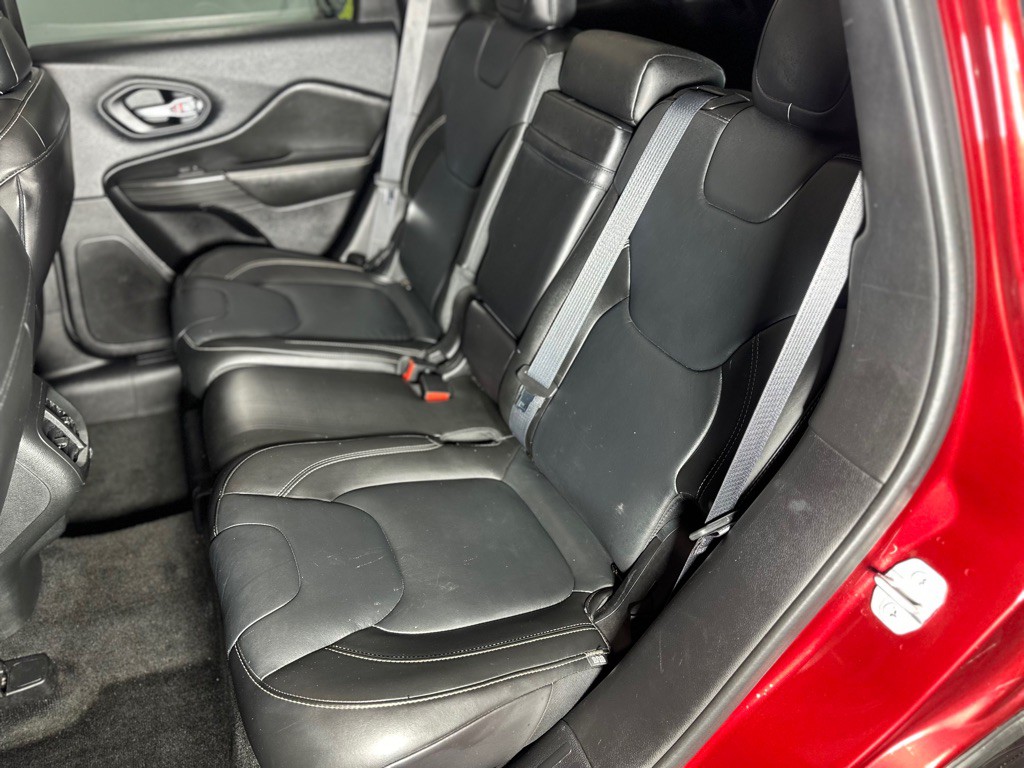 2015 Jeep Cherokee Image 27
