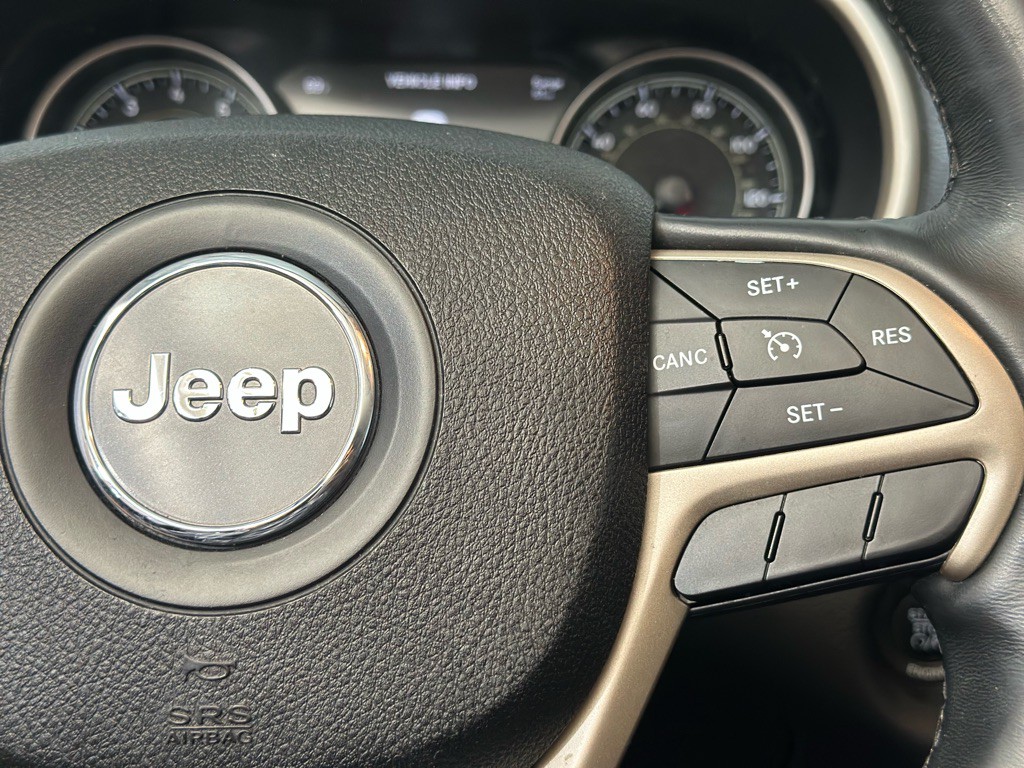 2015 Jeep Cherokee Image 30