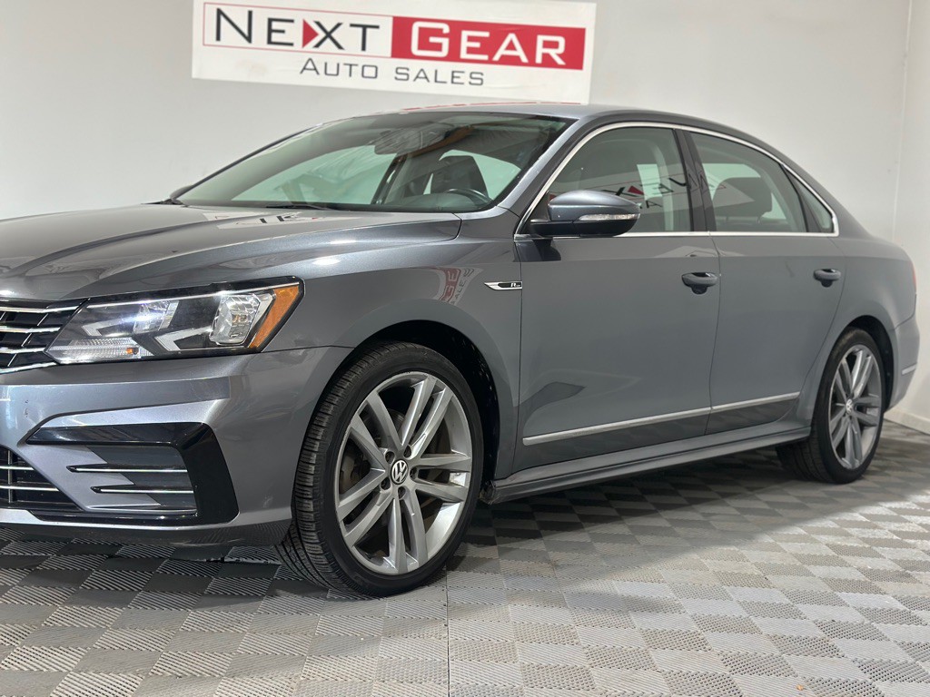 2017 Volkswagen Passat Image 5