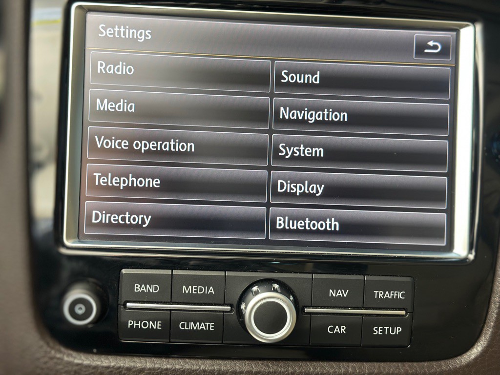 2017 Volkswagen Passat Image 18