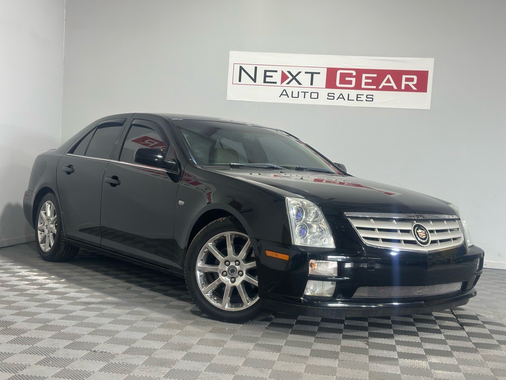 2005 Cadillac STS Image 1