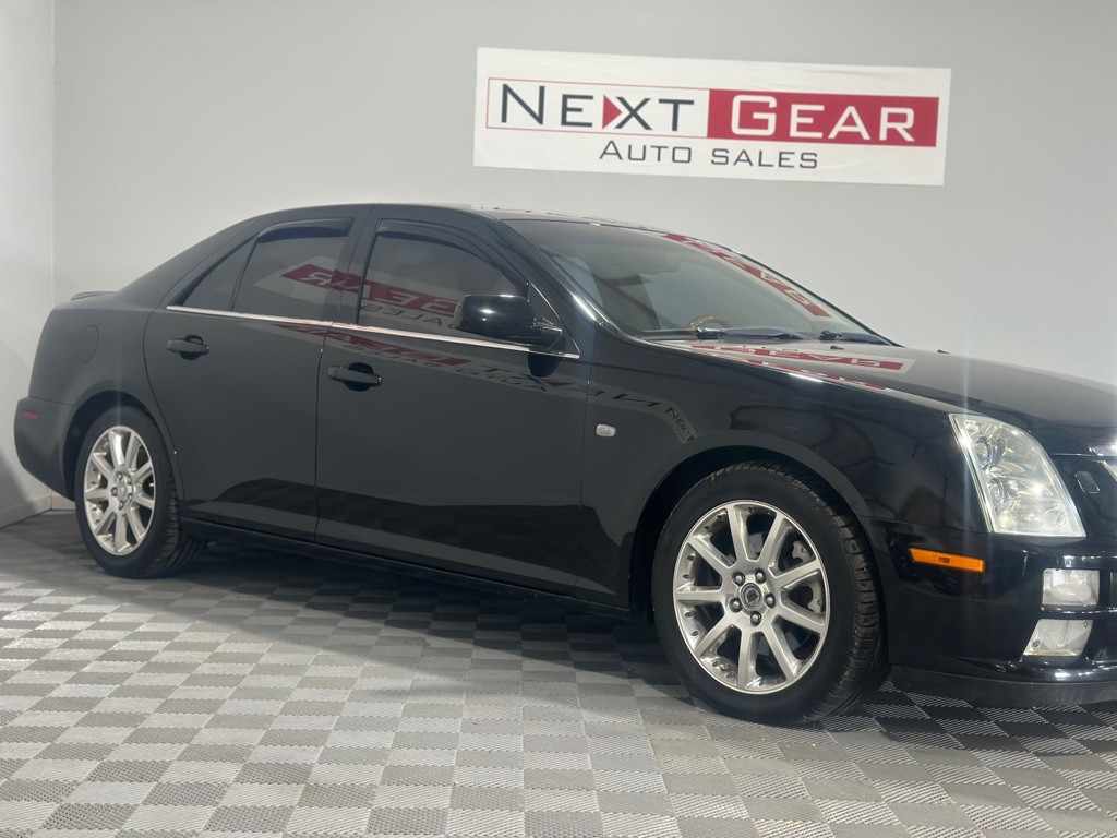 2005 Cadillac STS Image 2