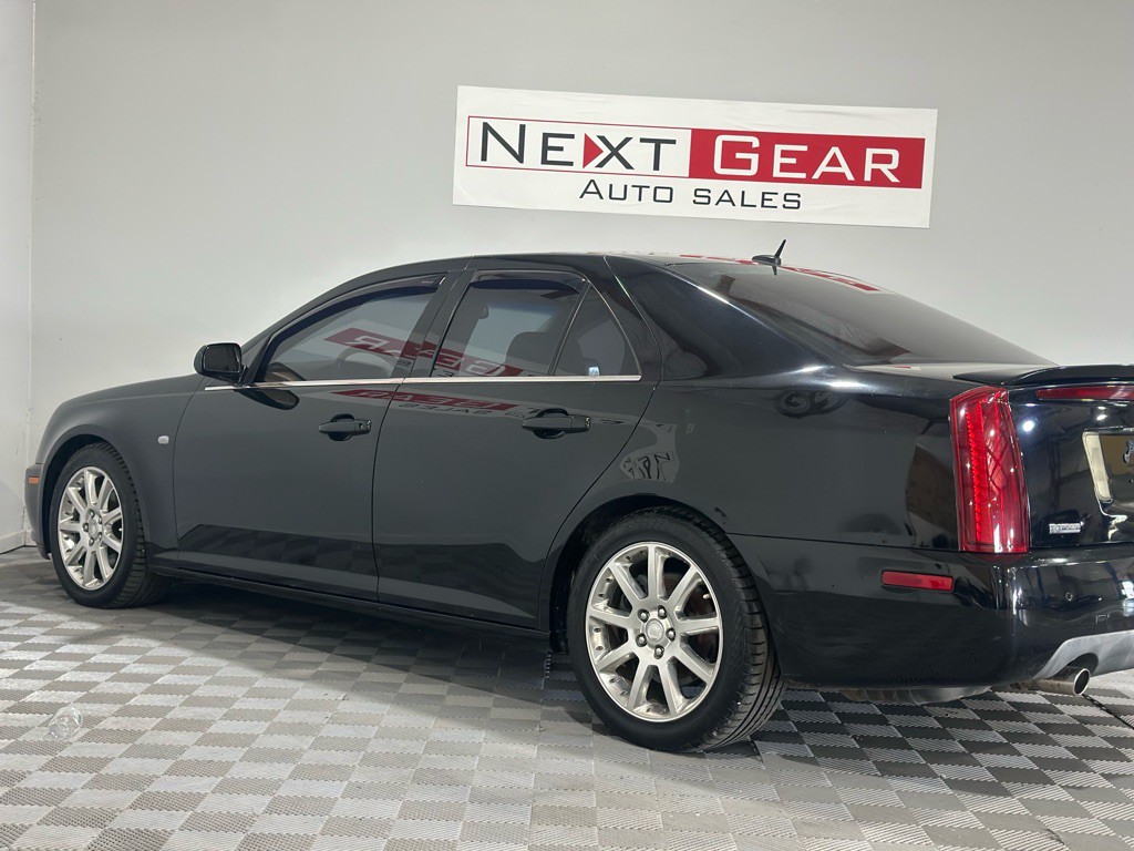 2005 Cadillac STS Image 6
