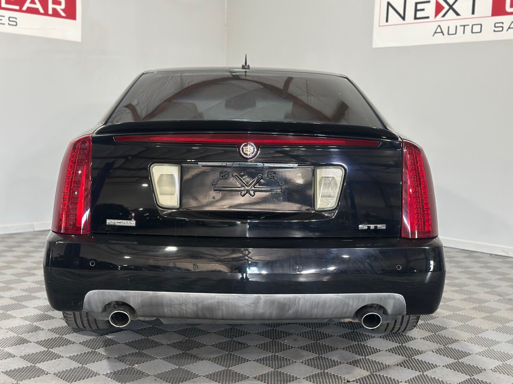 2005 Cadillac STS Image 7
