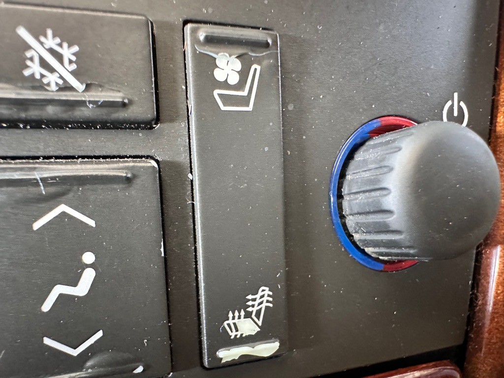 2005 Cadillac STS Image 23
