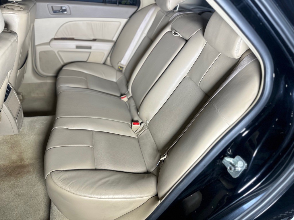 2005 Cadillac STS Image 26