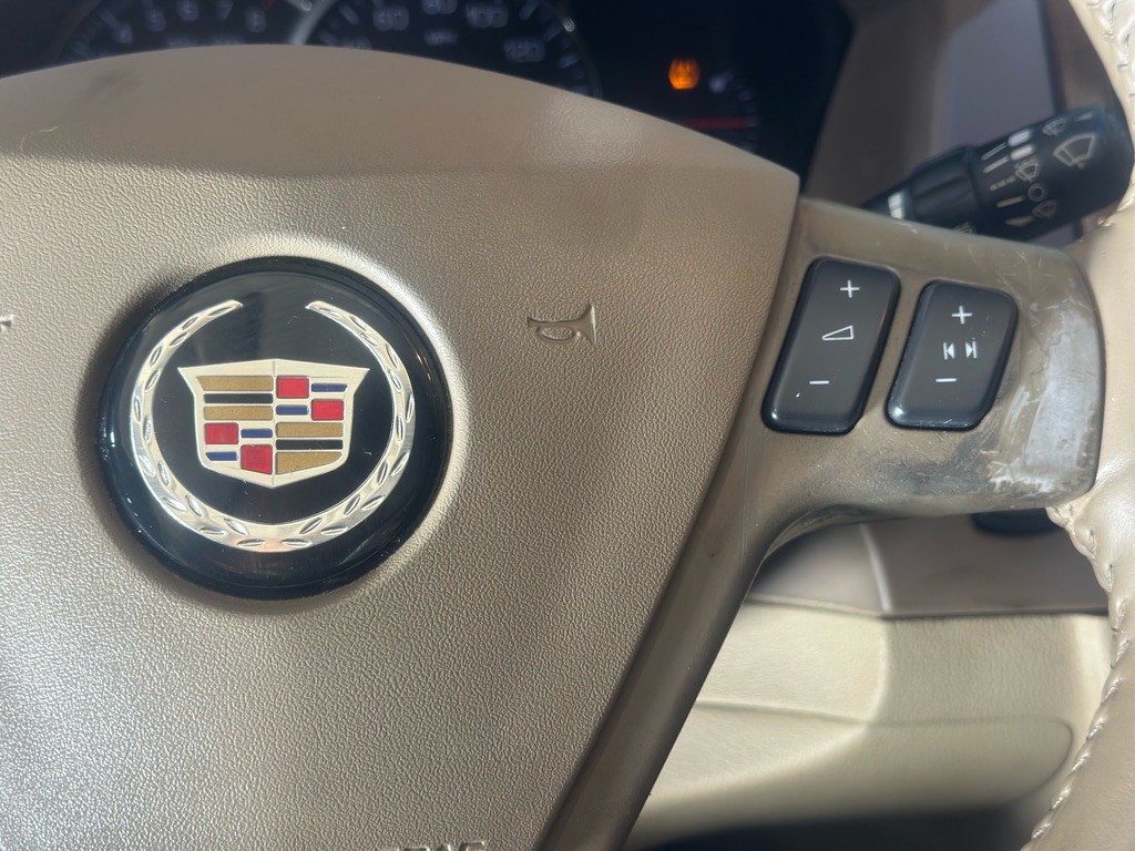 2005 Cadillac STS Image 29