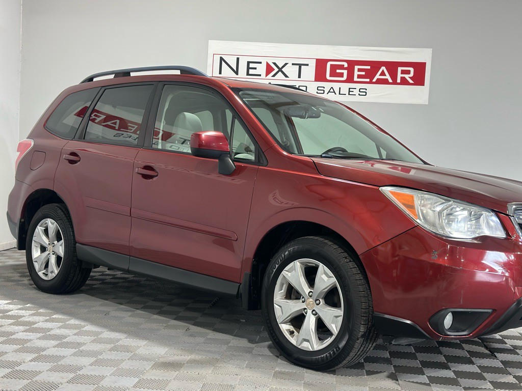 2015 Subaru Forester Image 2