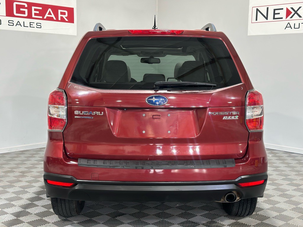 2015 Subaru Forester Image 7