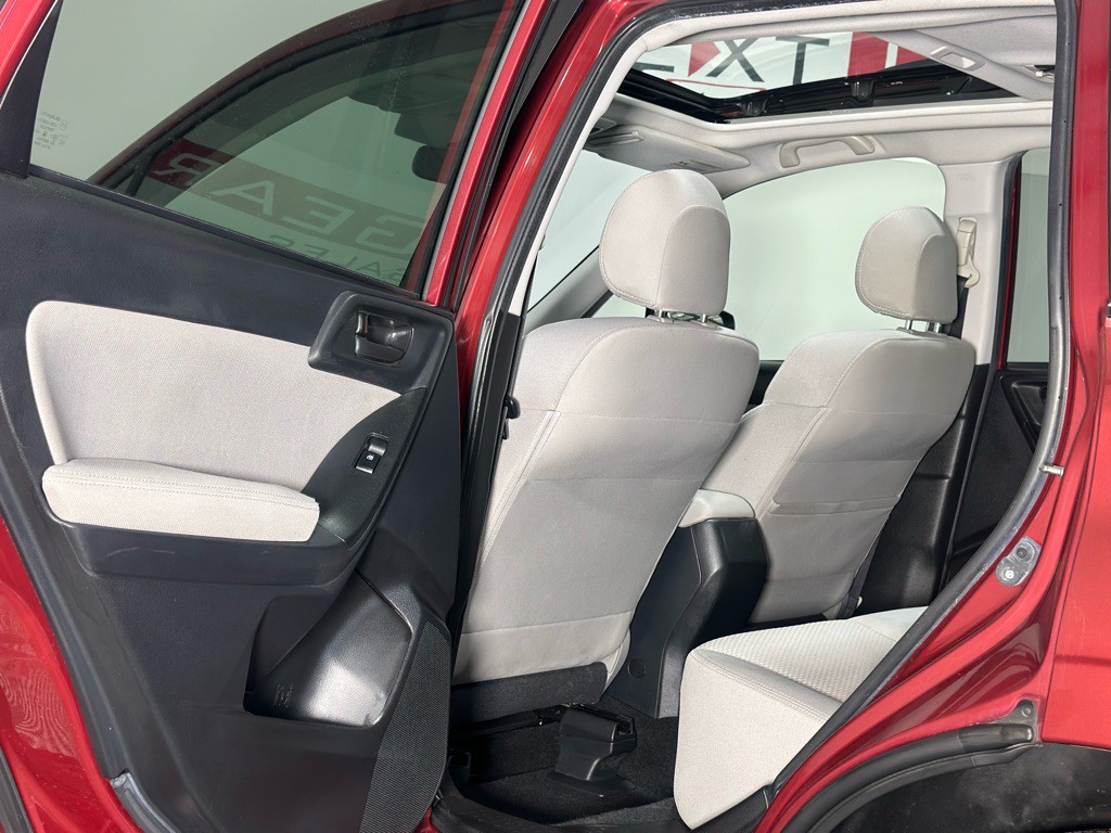2015 Subaru Forester Image 10
