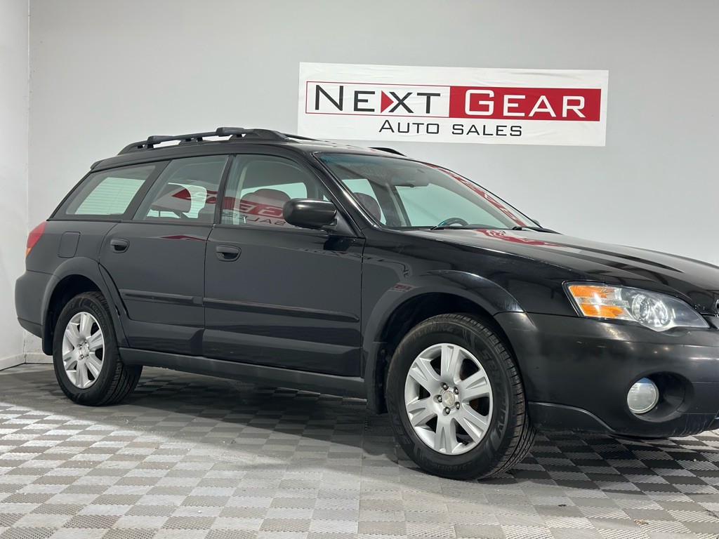 2005 Subaru Legacy Image 2