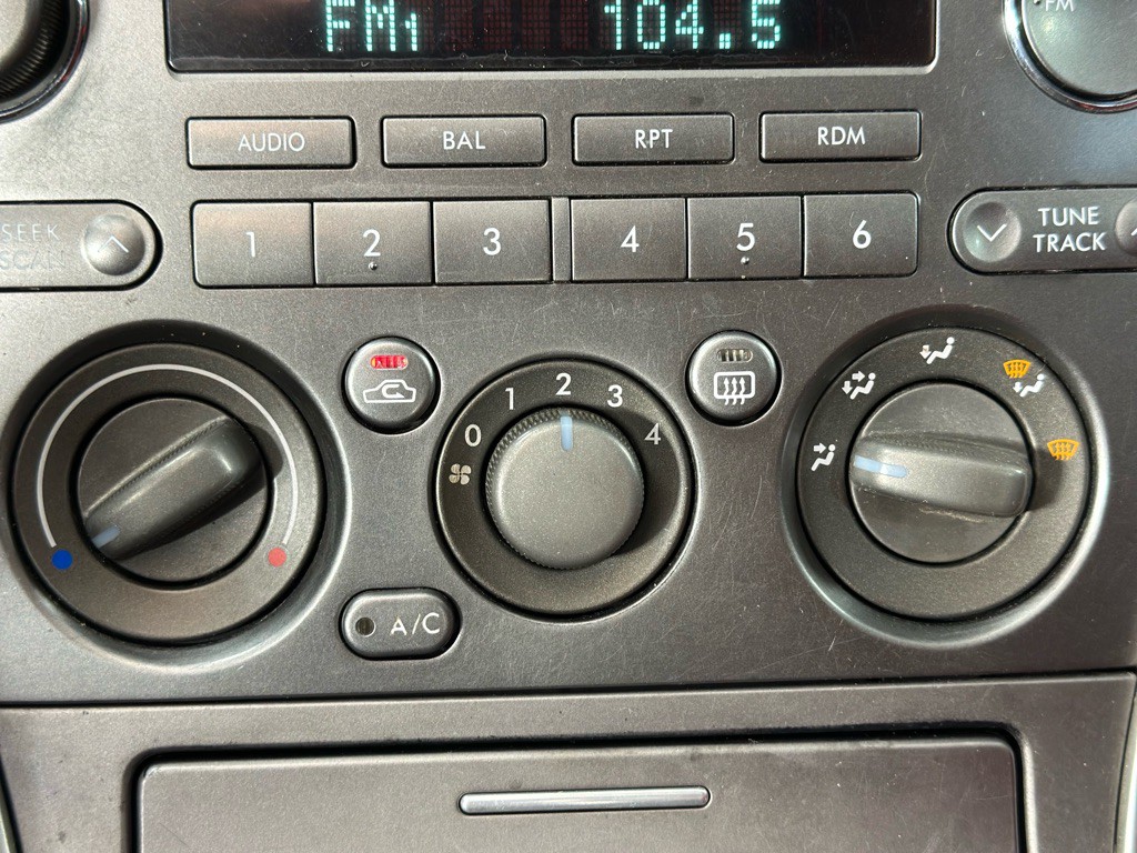 2005 Subaru Legacy Image 17