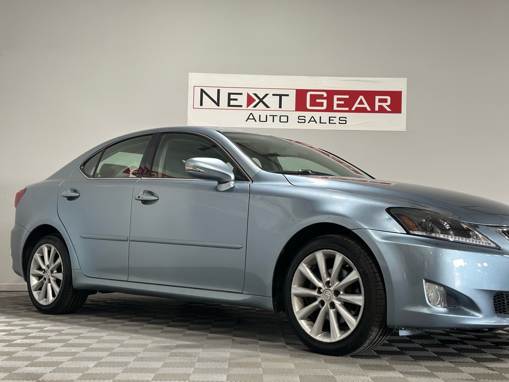 2009 Lexus IS Image 2