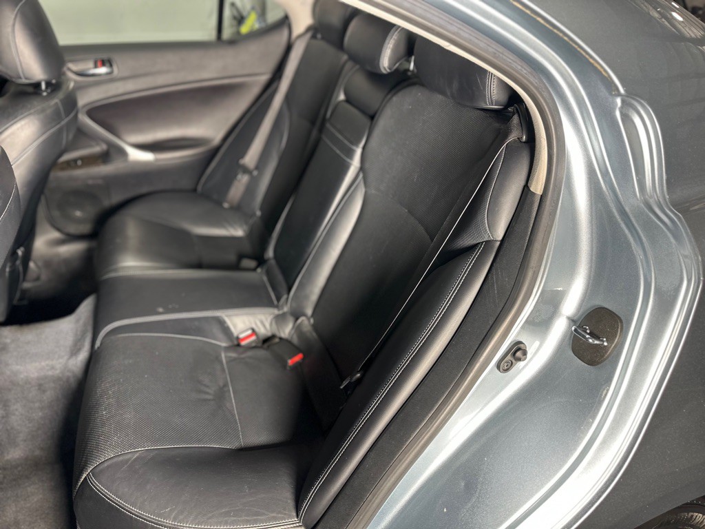 2009 Lexus IS Image 27