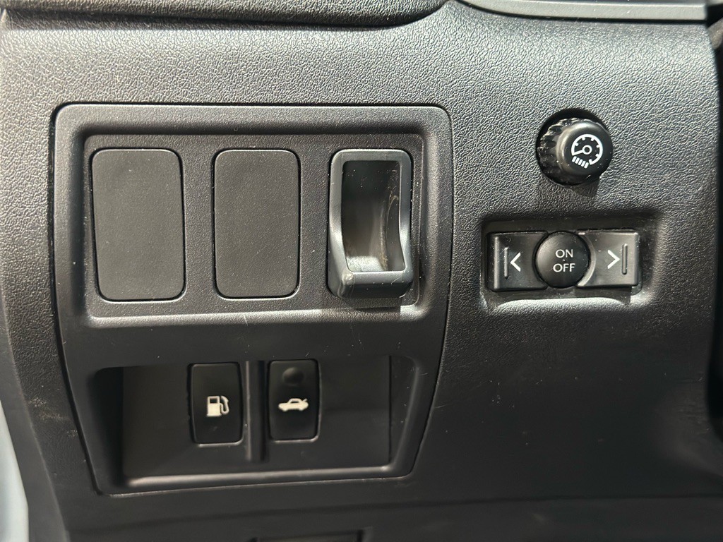 2009 Lexus IS Image 35