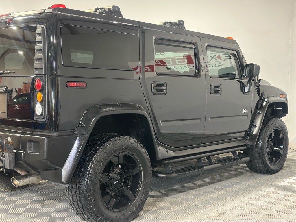 2004 HUMMER H2 Image 8