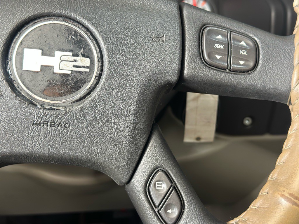 2004 HUMMER H2 Image 28