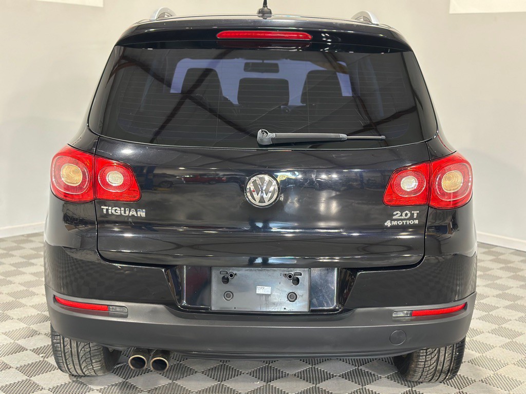 2011 Volkswagen Tiguan Image 9