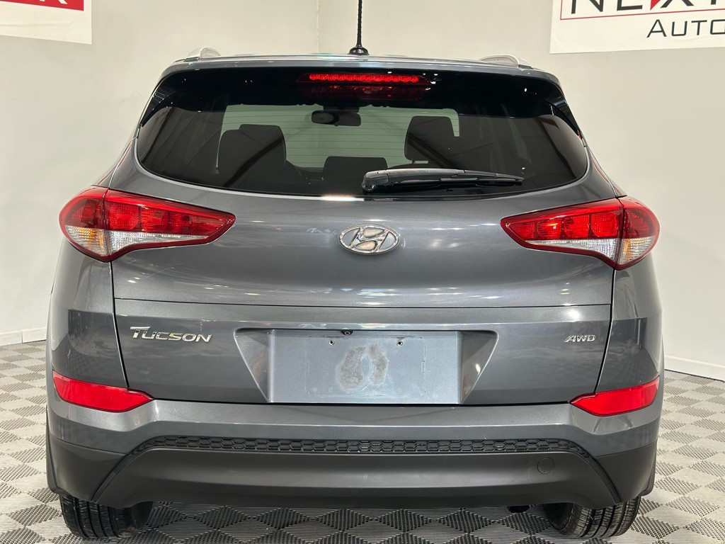 2017 Hyundai Tucson Image 8