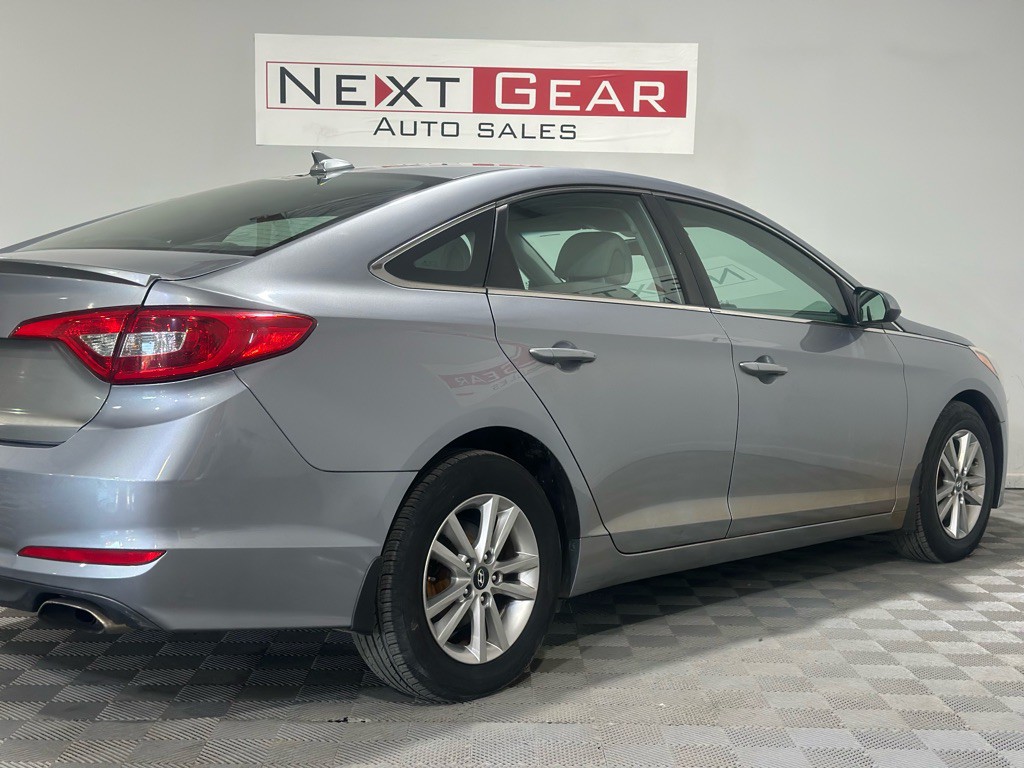 2015 Hyundai Sonata Image 8
