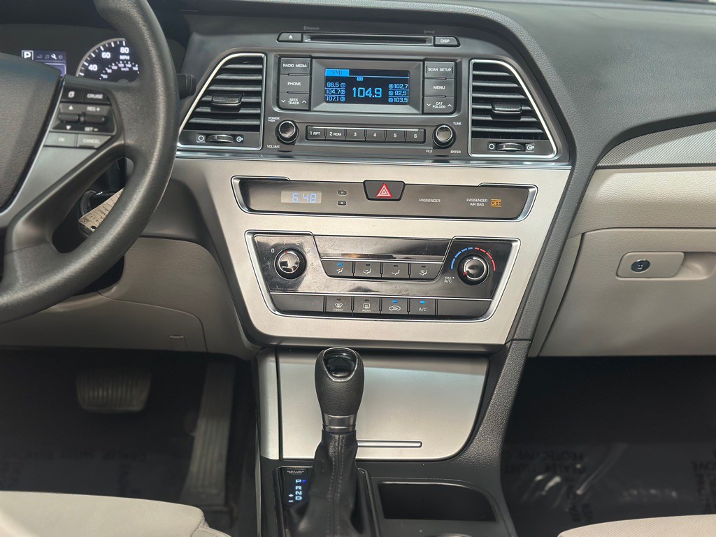 2015 Hyundai Sonata Image 14