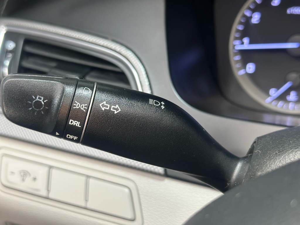 2015 Hyundai Sonata Image 25