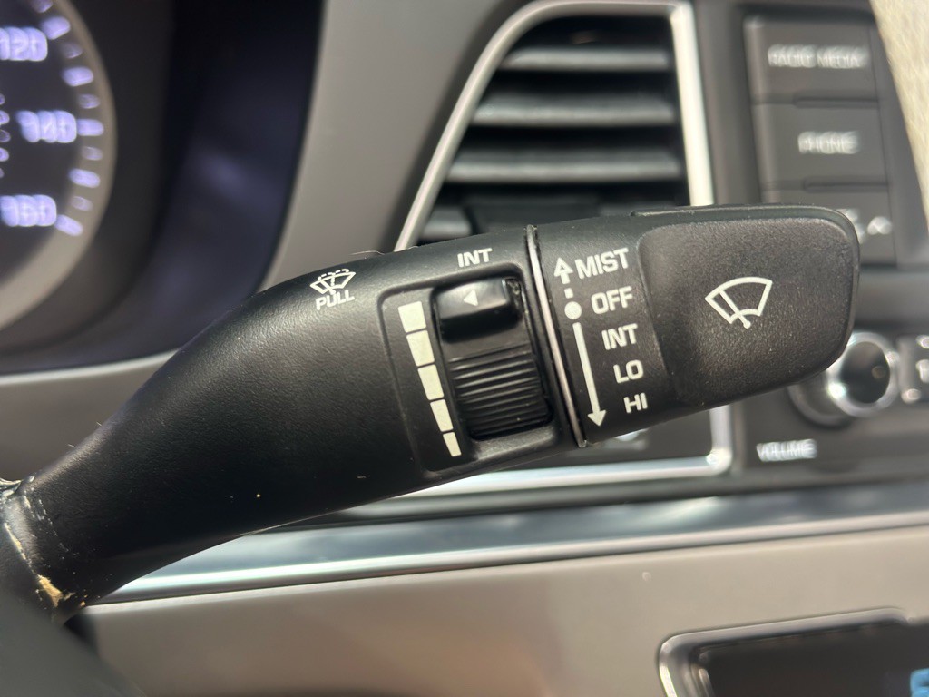 2015 Hyundai Sonata Image 26