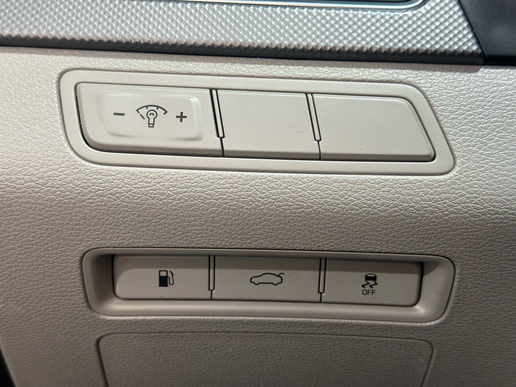 2015 Hyundai Sonata Image 29