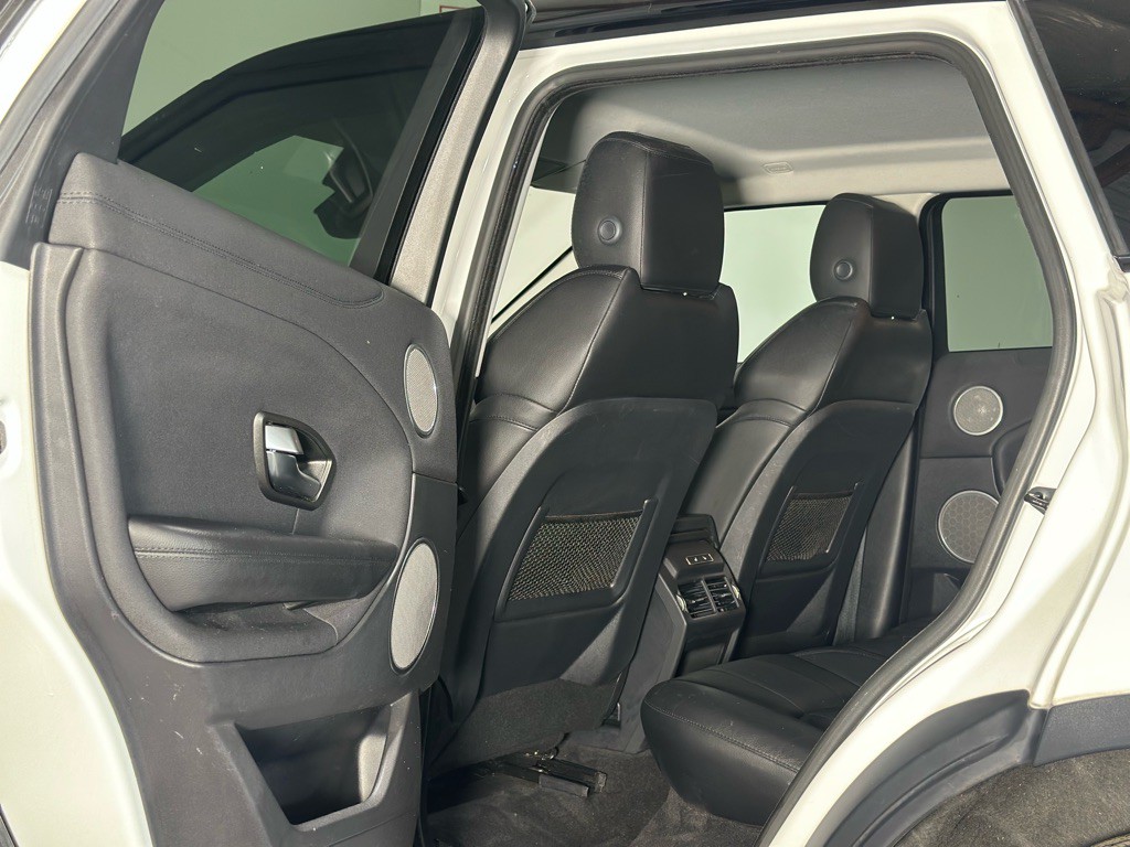2018 Land Rover Range Rover Evoque Image 11