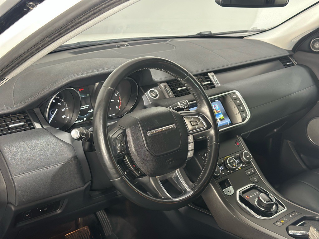 2018 Land Rover Range Rover Evoque Image 27