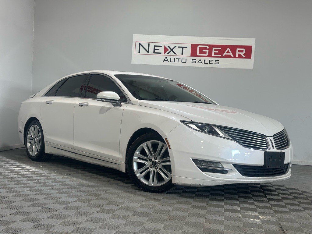 2013 Lincoln MKZ Image 1