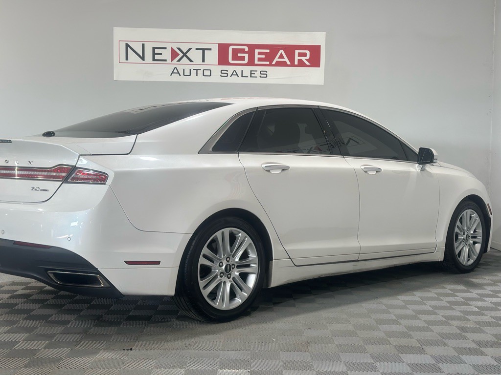 2013 Lincoln MKZ Image 10