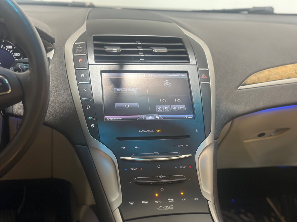 2013 Lincoln MKZ Image 17