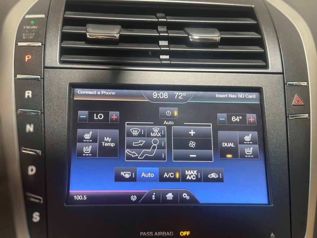 2013 Lincoln MKZ Image 20