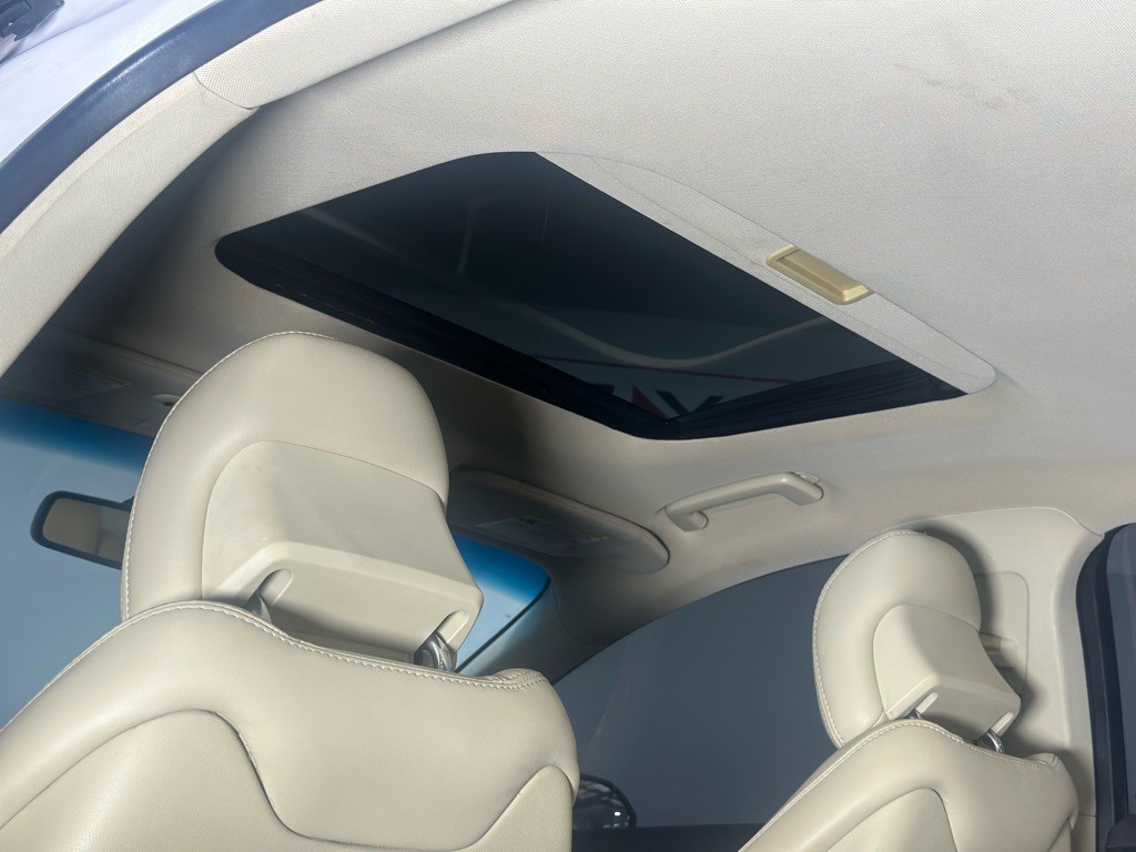 2013 Lincoln MKZ Image 26