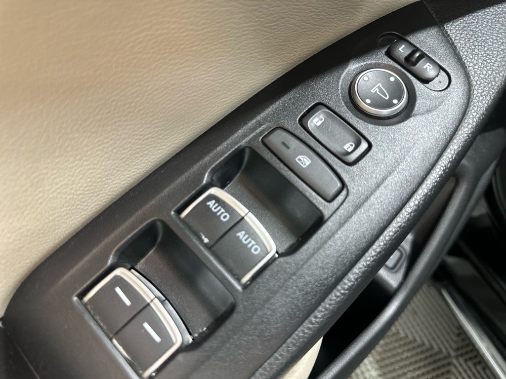 2018 Honda Accord Image 36