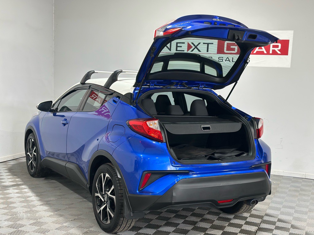 2018 Toyota C-HR Image 36