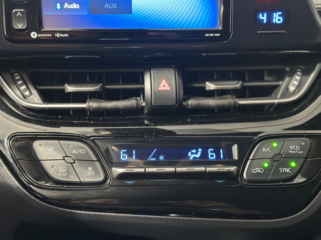 2018 Toyota C-HR Image 18