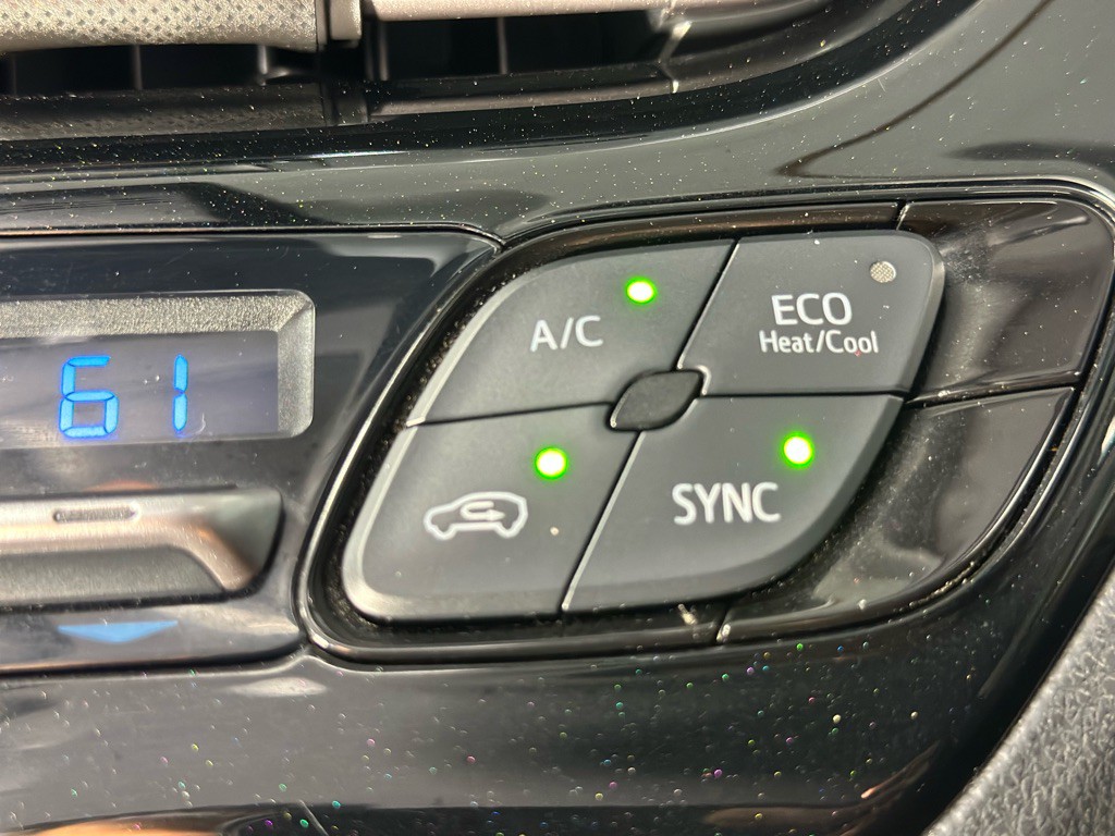 2018 Toyota C-HR Image 20