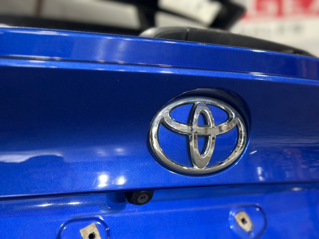 2018 Toyota C-HR Image 34