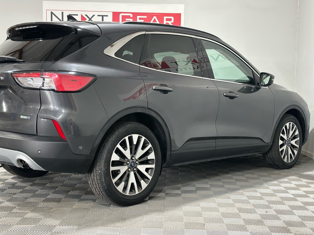 2020 Ford Escape Image 8