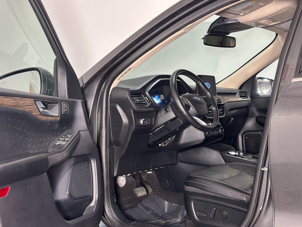 2020 Ford Escape Image 9