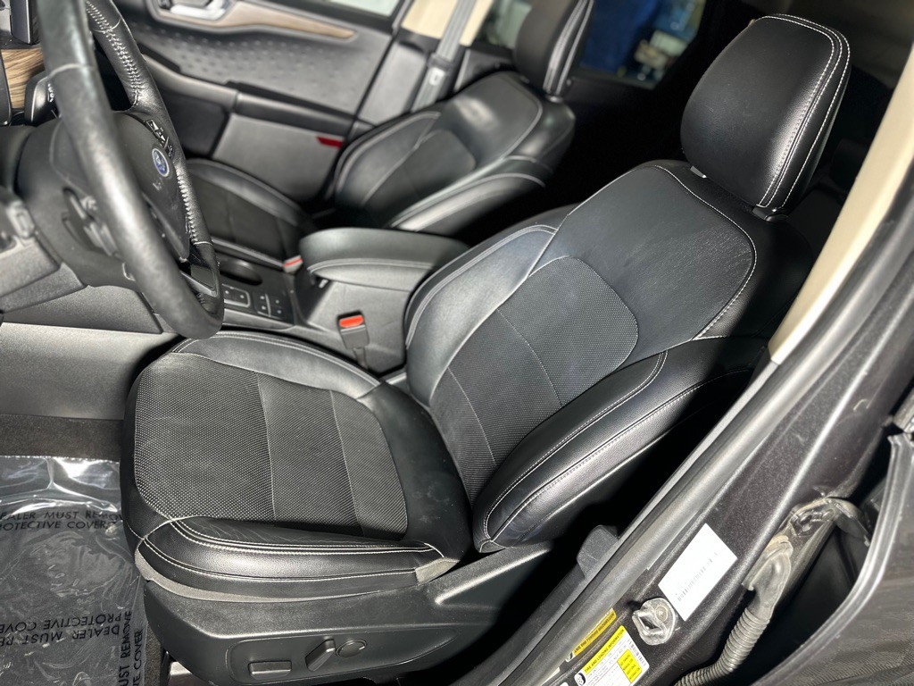 2020 Ford Escape Image 32