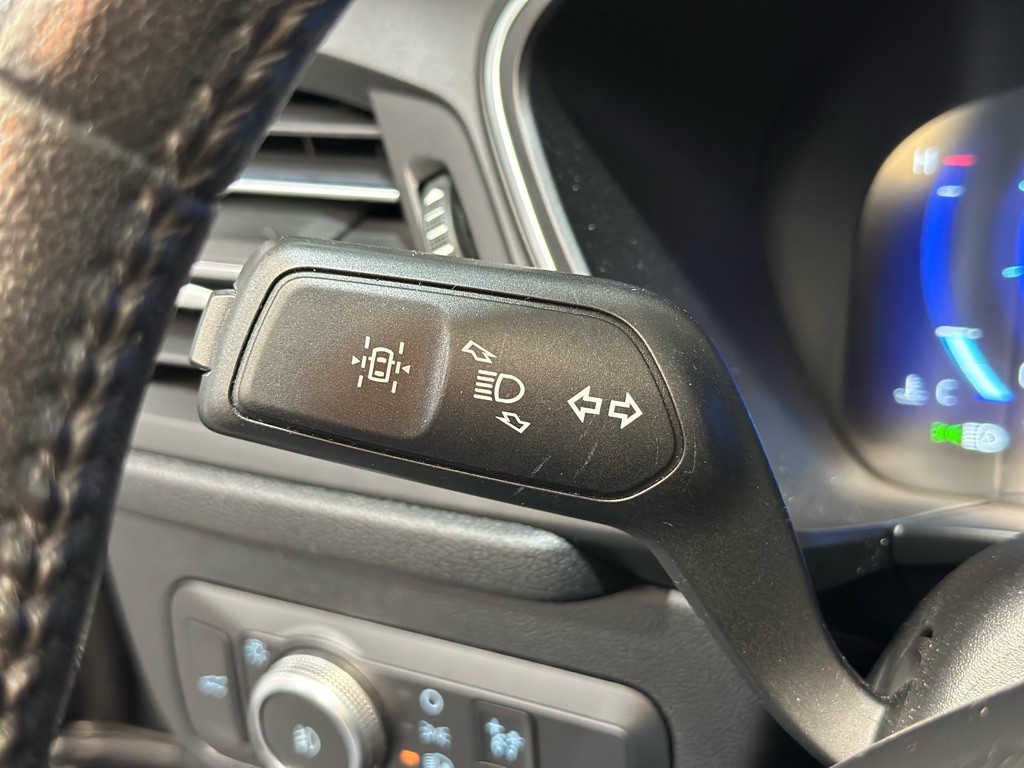 2020 Ford Escape Image 40