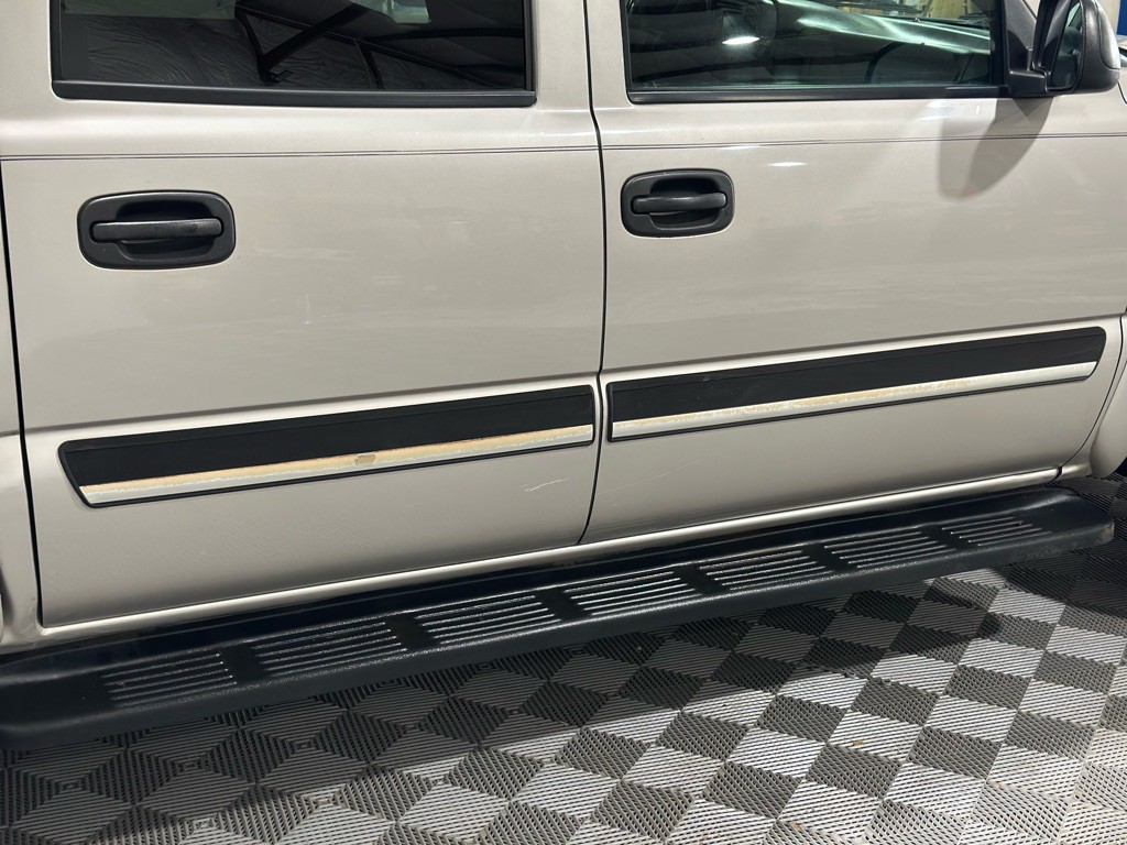 2006 Chevrolet Avalanche Image 35