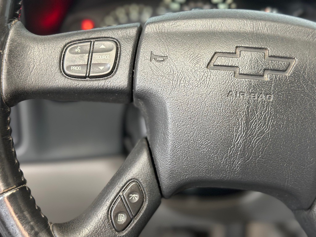 2006 Chevrolet Avalanche Image 28