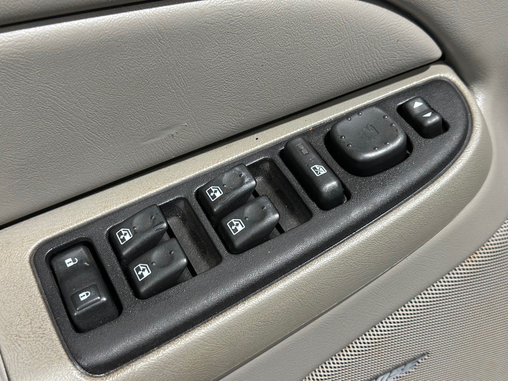 2006 Chevrolet Avalanche Image 31