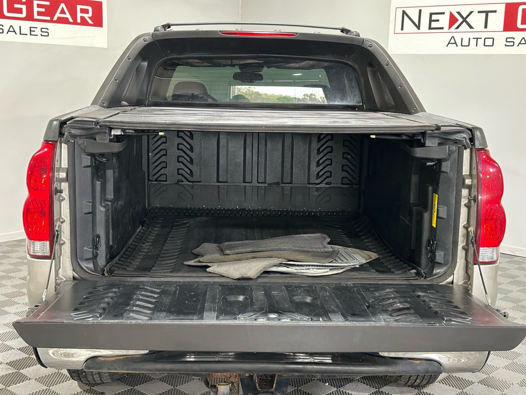 2006 Chevrolet Avalanche Image 37